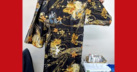 Can a Japanese person look good in one of those for-foreigner souvenir kimono? Mr. Sato finds out