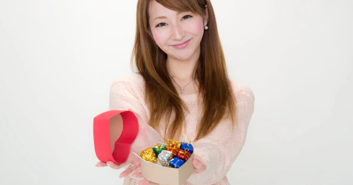 In Japan, women give “obligation chocolate” on Valentine’s Day, but do guys even want it?