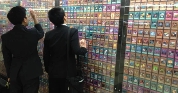 Crows in Japan spotted playing with Yu-Gi-Oh! cards, may have exploitable bias in deck-building