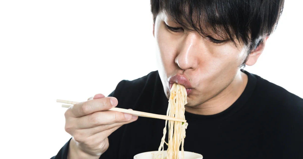 Is it OK to bite through your ramen noodles while slurping them in Japan? Internet debates
