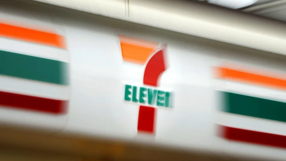 Ex-employees furious over Seven-Eleven's handling of unpaid overtime