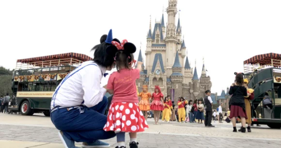 Tokyo Disneyland and Disney Sea will close for two weeks because of coronavirus fear