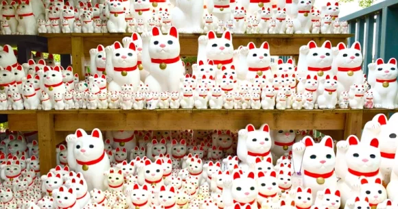 A visit to Tokyo’s luckiest, kitty-est lucky cat temple: Gotokuji【Photos】