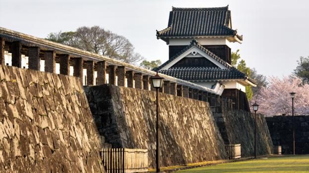 The Japanese castle that defied history