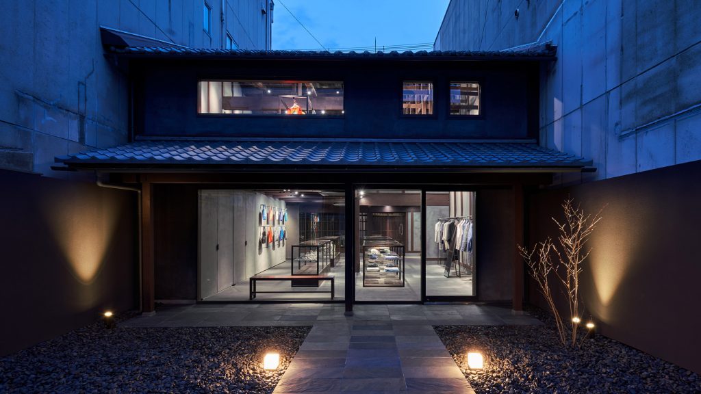 Naoto Fukasawa inserts Issey Miyake store into 132-year-old Kyoto townhouse