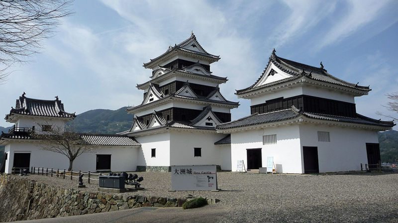 Stay In A Japanese Castle For Only $9,000 A Night