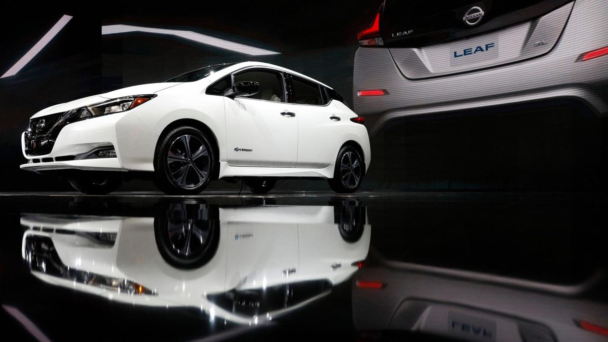 Tesla’s Model 3 dominates US electric cars sales. The Nissan Leaf is winning around the world