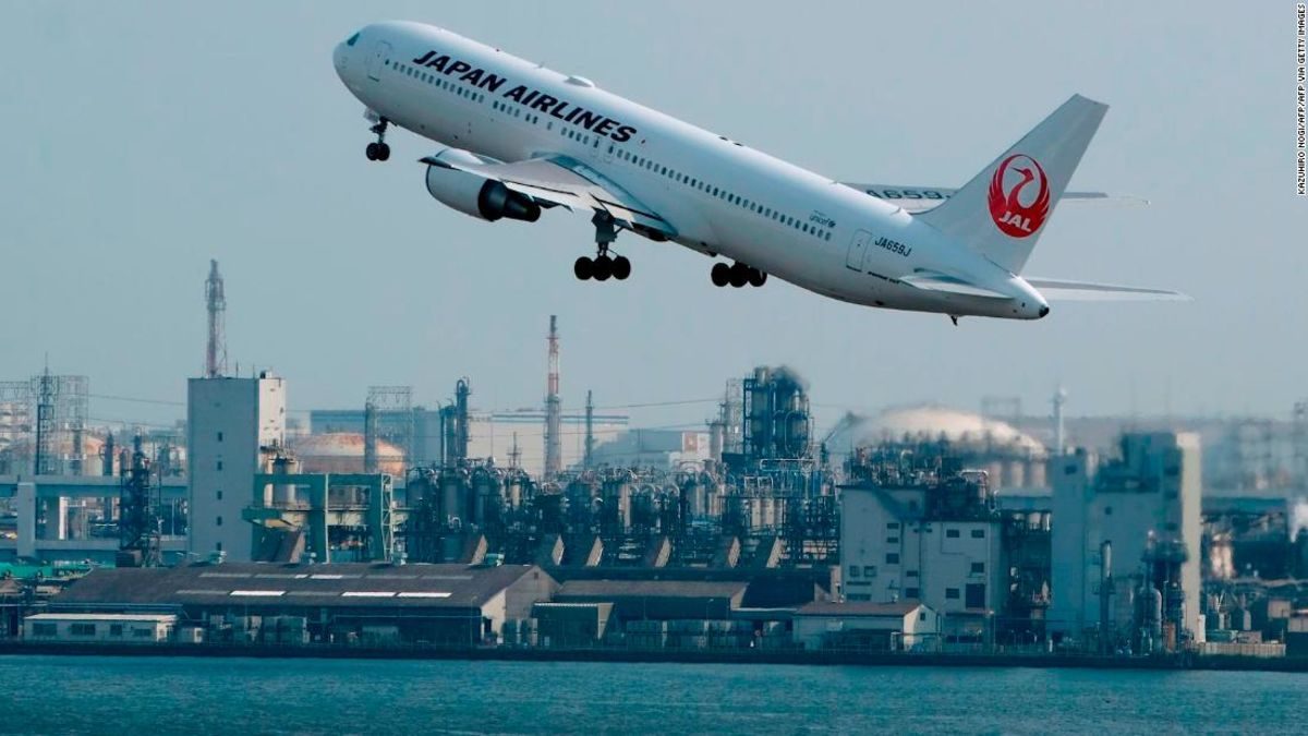 Behind-the-scenes at the world's most punctual mega airport