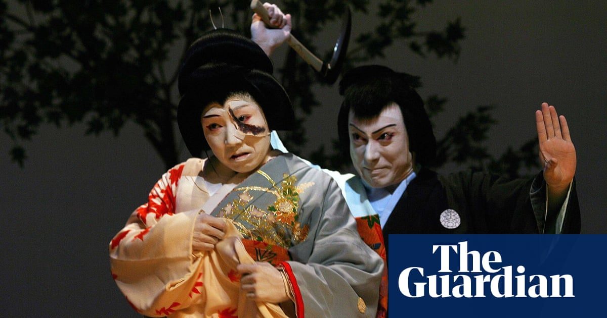 Sabers for samurai as Japanese theatre stages kabuki version of Star Wars