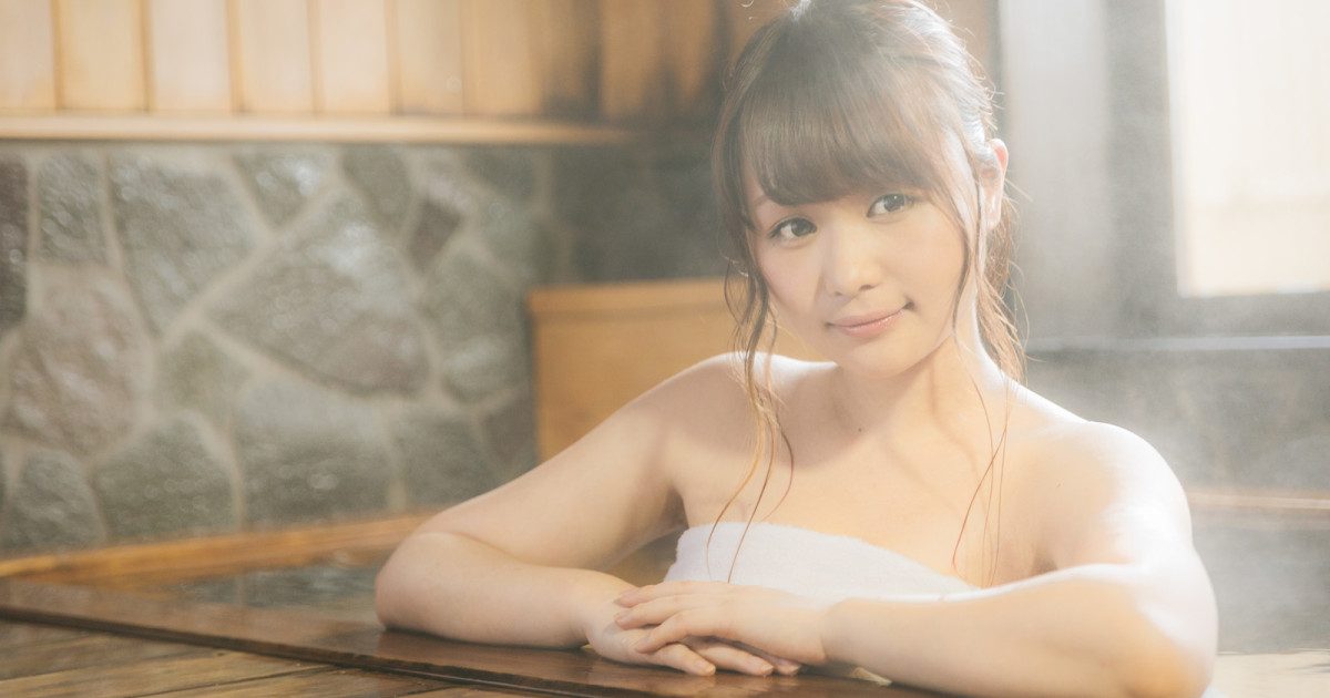 Japanese lawyer comments on legality of tattoo ban at hot springs, netizens share thoughts too