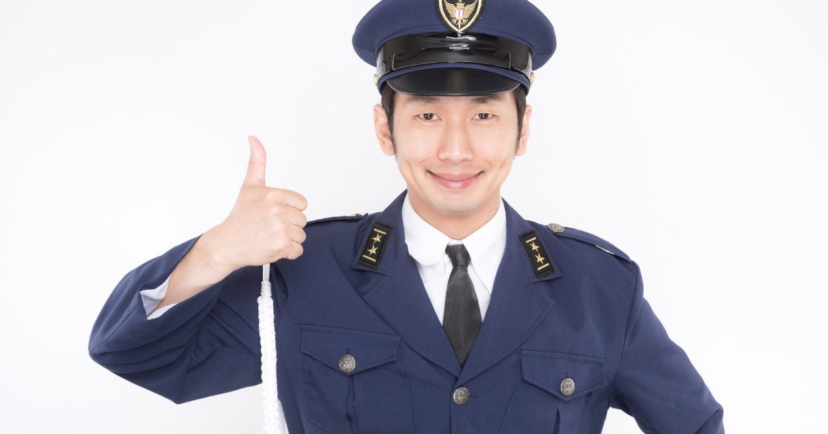 These policemen’s response to a young boy turning in a 50 yen coin he found will warm your heart