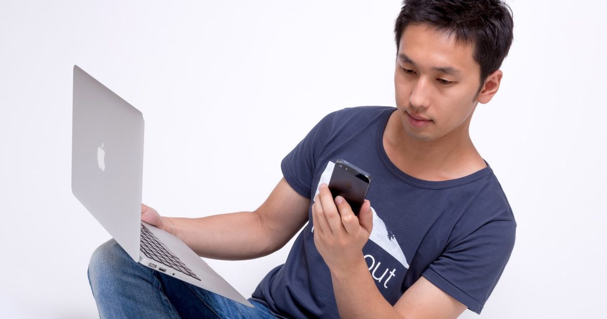 Japanese man's son claps back to his lecture about too much YouTube time, starts media debate