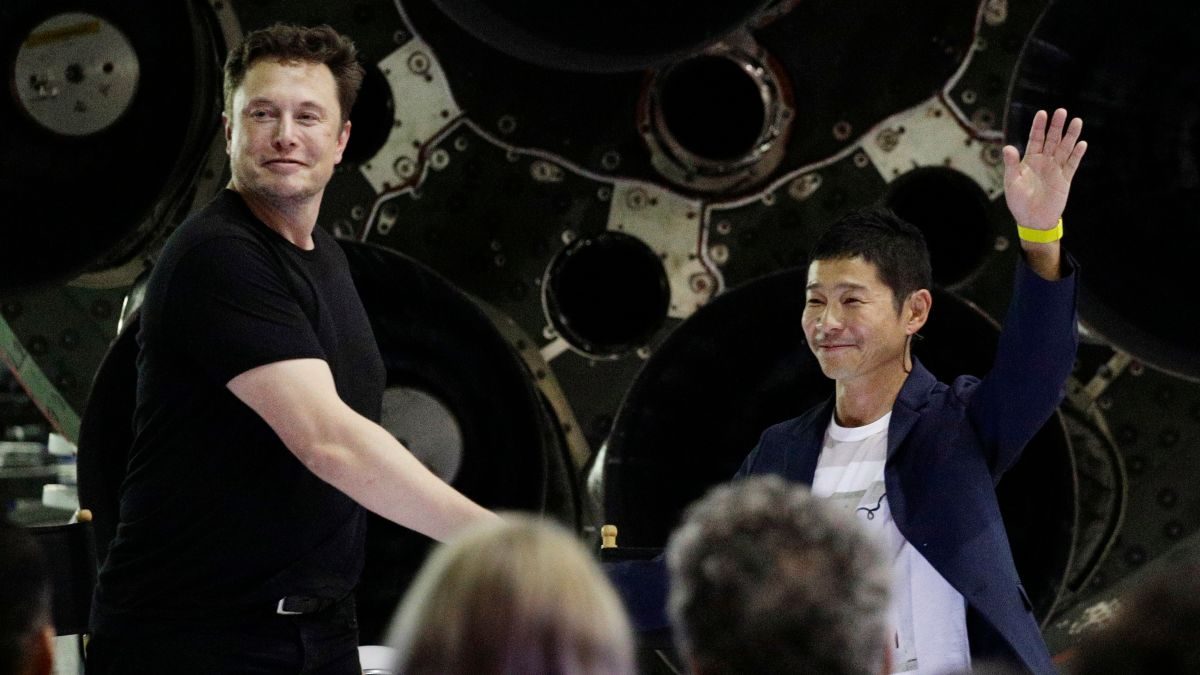 Elon Musk Names Japanese Billionaire Yusaku Maezawa as First Tourist on SpaceX's BFR
