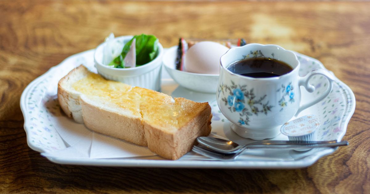 A 600-Mile Quest to Savor Japan’s Kissaten and Pizza Toast