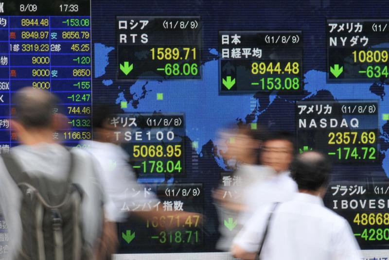 Japan approves laws to raise retirement age to 70