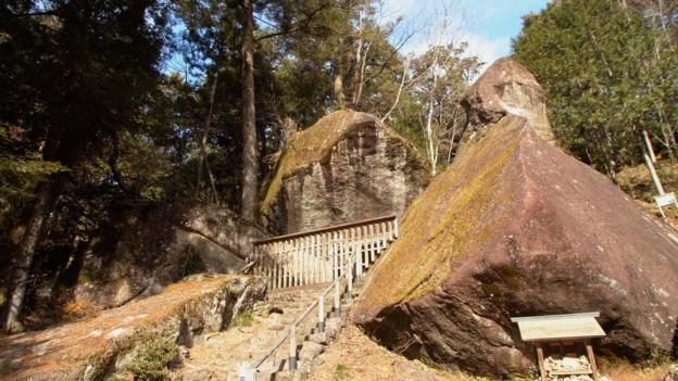 Uncovering the mystery of Japan's 'Stonehenge'