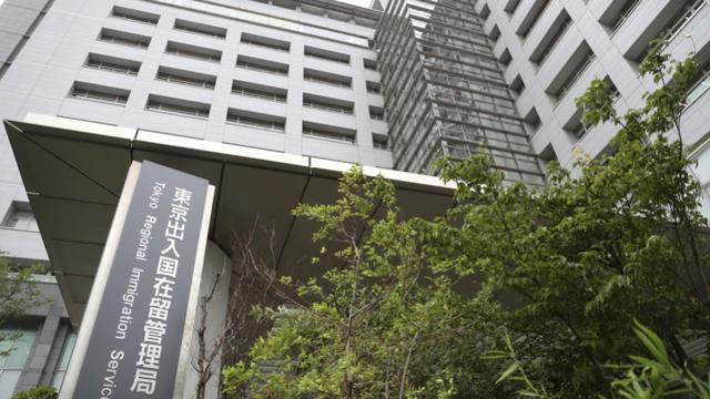 Foreigners with stays until July again given extra 3 months to renew